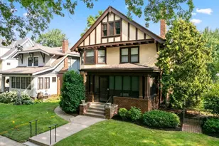 887 Ashland Ave, Saint Paul, MN 55104 - Photo 2