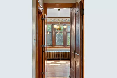 887 Ashland Avenue, Saint Paul, MN 55104 - Photo 36