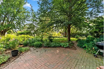 887 Ashland Avenue, Saint Paul, MN 55104 - Photo 86