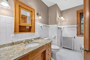 887 Ashland Ave, Saint Paul, MN 55104 - Photo 56