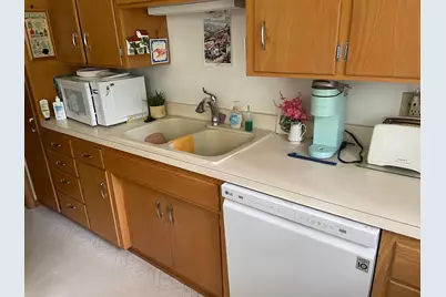 2080 Nebraska Avenue E, Saint Paul, MN 55119 - Photo 14