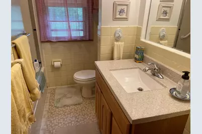 2080 Nebraska Avenue E, Saint Paul, MN 55119 - Photo 16