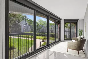1235 Yale Pl, Minneapolis, MN 55403 - Photo 4