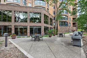 1235 Yale Pl, Minneapolis, MN 55403 - Photo 76