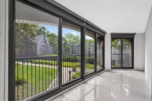 1235 Yale Pl, Minneapolis, MN 55403 - Photo 20