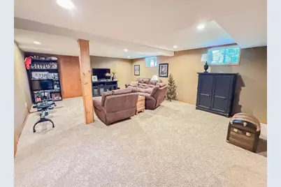 1316 W Fairview Avenue, Olivia, MN 56277 - Photo 32