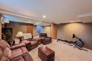 1316 W Fairview Ave, Olivia, MN 56277 - Photo 34