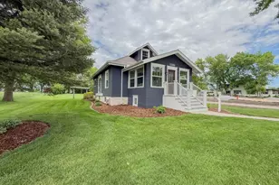 1316 W Fairview Ave, Olivia, MN 56277 - Photo 2