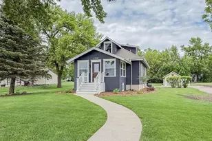 1316 W Fairview Ave, Olivia, MN 56277 - Photo 1