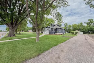 1316 W Fairview Ave, Olivia, MN 56277 - Photo 40