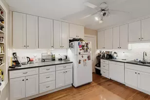 997 St Clair Ave, Saint Paul, MN 55105 - Photo 8