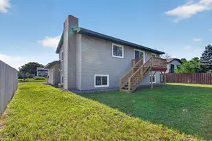 8208 Irving Ave N, Brooklyn Park, MN 55444 - Photo 28