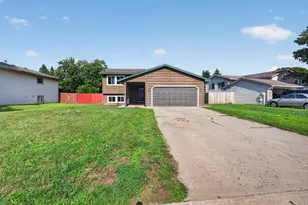 8208 Irving Ave N, Brooklyn Park, MN 55444 - Photo 2