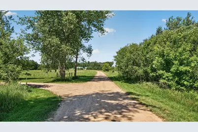 13487 Saint Croix Trail, North Branch, MN 55056 - Photo 20