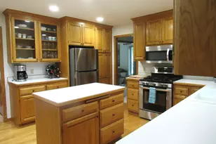 1020 Lake Lucy Rd, Chanhassen, MN 55317 - Photo 10