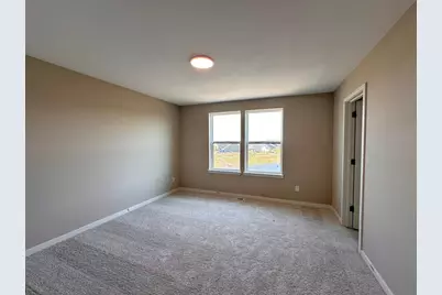 1649 Lund Way, Shakopee, MN 55379 - Photo 10