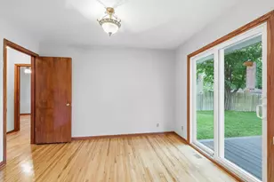 8739 Hadley Ave S, Cottage Grove, MN 55016 - Photo 14