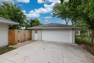 8739 Hadley Ave S, Cottage Grove, MN 55016 - Photo 2