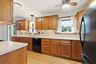 8739 Hadley Ave S, Cottage Grove, MN 55016 - Photo 10
