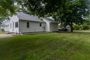903 2nd St SW, Madelia, MN 56062 - Photo 30