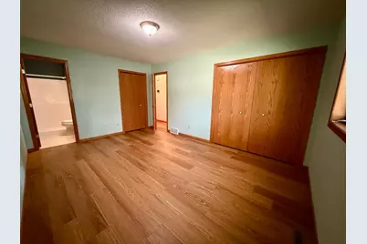 210 Ridgecrest Drive, Cannon Falls, MN 55009 - Photo 14