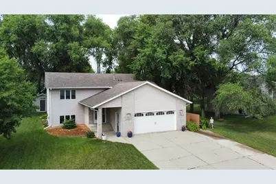 210 Ridgecrest Drive, Cannon Falls, MN 55009 - Photo 2