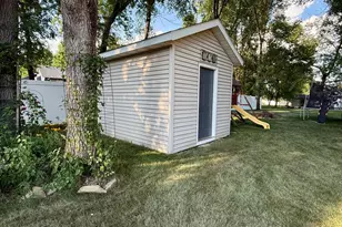 210 Ridgecrest Dr, Cannon Falls, MN 55009 - Photo 38