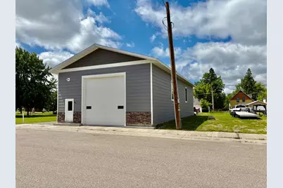 111 & 113 3rd Avenue SE, Baudette, MN 56623 - Photo 2