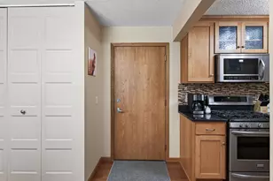 1601 N Innsbruck Dr, Fridley, MN 55432 - Photo 16