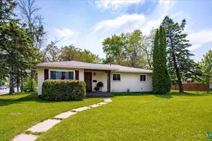 702 N 21st St, Superior, WI 54880 - Photo 20
