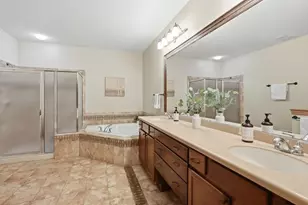 4910 Steeplechase Ct, Eagan, MN 55122 - Photo 16