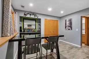 5722 Hyland Courts Dr, Bloomington, MN 55437 - Photo 32
