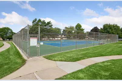 5722 Hyland Courts Drive, Bloomington, MN 55437 - Photo 44