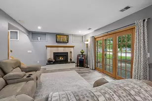 5722 Hyland Courts Dr, Bloomington, MN 55437 - Photo 30