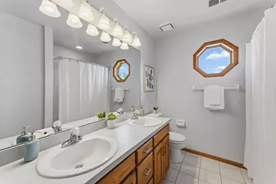 339 Oak Ridge Drive, Vadnais Heights, MN 55127 - Photo 30