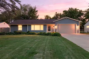 2095 Blomquist Ave, White Bear Lake, MN 55110 - Photo 2