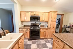 304 Louisiana Ave, Adrian, MN 56110 - Photo 16