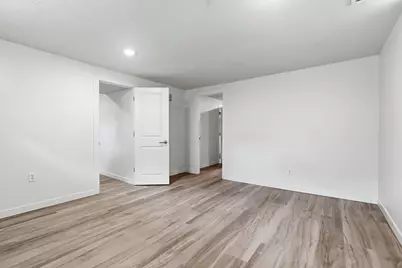 624 20th Avenue NW, North Saint Paul, MN 55112 - Photo 32