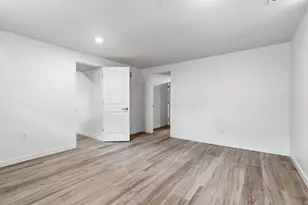 624 20th Ave NW, North Saint Paul, MN 55112 - Photo 32