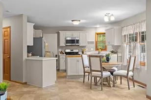11107 Rhode Island Ave S, Bloomington, MN 55438 - Photo 14