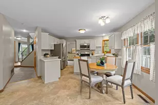 11107 Rhode Island Ave S, Bloomington, MN 55438 - Photo 10
