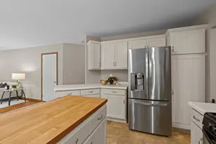 11107 Rhode Island Ave S, Bloomington, MN 55438 - Photo 16