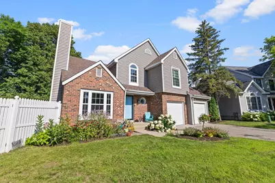 11107 Rhode Island Avenue S, Bloomington, MN 55438 - Photo 2