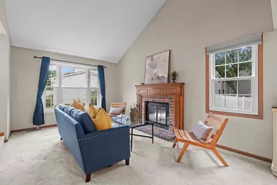 11107 Rhode Island Avenue S, Bloomington, MN 55438 - Photo 4