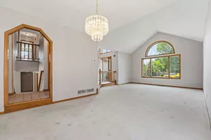 1827 Hydram Ave N, Oakdale, MN 55128 - Photo 10