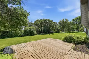 1827 Hydram Ave N, Oakdale, MN 55128 - Photo 40