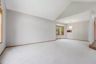 1827 Hydram Ave N, Oakdale, MN 55128 - Photo 6