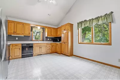 1827 Hydram Avenue N, Oakdale, MN 55128 - Photo 14