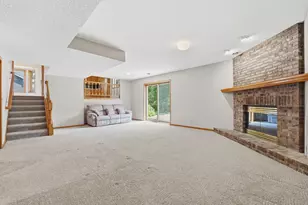 1827 Hydram Ave N, Oakdale, MN 55128 - Photo 28