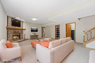 1827 Hydram Ave N, Oakdale, MN 55128 - Photo 30